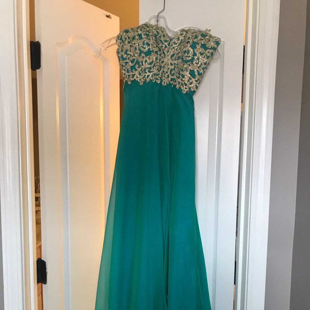Prom dress